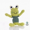 Hochet peluche GRENOUiLLE garçon en crochet fait main 100% coton (h18cm)