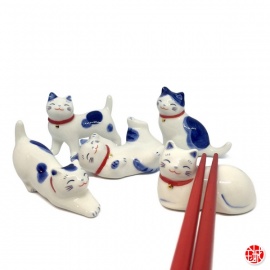 Porte-baguettes MANEKi NEKO 招き猫 tacheté bleu en porcelaine (L5 à 6cm)